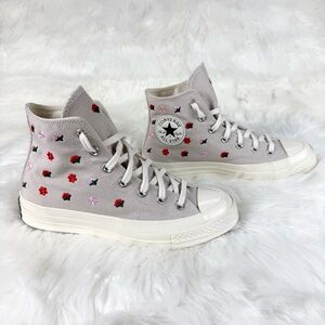 Converse Chuck 70 High Sneakers in Floral Embroidery Desert Sand